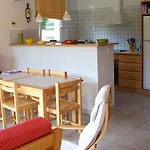 Scenic Retreat W Terrace Quillan