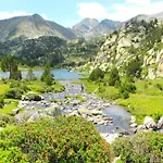 Scenic Retreat W Terrace Ferienhaus Quillan